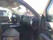 2015 Chevrolet Silverado 2500HD LT с VIN 1GC1KVEGXFF529933, выставлен на аукционе IAAI как лот 43365105 с пробегом 143 340 миль миль и . История ставок и продаж доступна на DreamBid. Изображение 5.