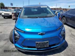 2022 Chevrolet Bolt EV 1LT z VIN 1G1FW6S07N4102462, wystawiony jako Copart lot #63981333 z przebiegiem 26 008 mil mil oraz . Historia ofert i sprzedaży dostępna na DreamBid. Obrazek 5.