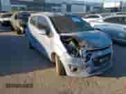 2015 Chevrolet Spark LT z VIN KL8CD6S93FC715984, wystawiony jako IAAI lot #43454315 z przebiegiem 111 126 mil mil oraz . Historia ofert i sprzedaży dostępna na DreamBid. Obrazek 1.