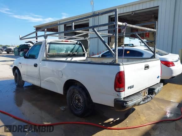 1997 Ford F-150 с VIN 1FTDF17W1VLB81647, выставлен на аукционе IAAI как лот 42677744 с пробегом 190 259 миль миль и . История ставок и продаж доступна на DreamBid. Изображение 3.