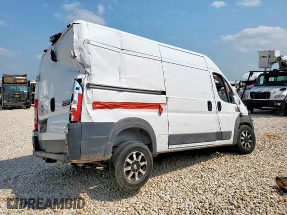 2018 Ram ProMaster Cargo z VIN 3C6TRVCG2JE101968, wystawiony jako Copart lot #57122815 z przebiegiem Nie podano mil oraz Nie do naprawy • Non repairable. Historia ofert i sprzedaży dostępna na DreamBid. Obrazek 3.