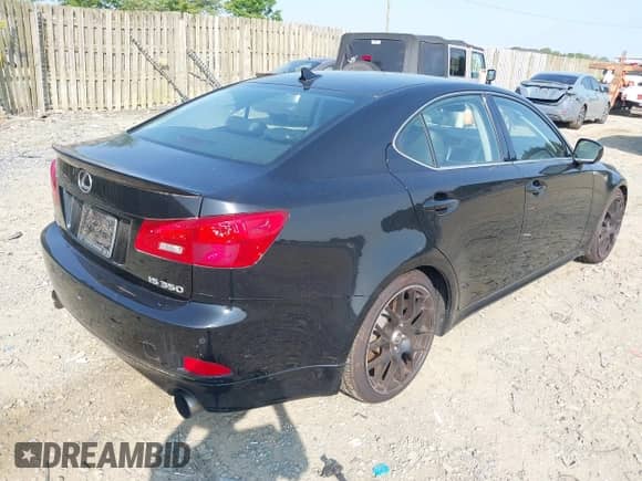 2008 Lexus IS 350 with VIN JTHBE262X85017335, listed as a IAAI auction lot 42484517 with 225,084 mi miles and . Bid and sale history available at DreamBid. Image 4.