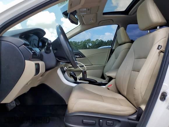 2015 Honda Accord Touring с VIN 1HGCR3F97FA028800, выставлен на аукционе Copart как лот 67448615 с пробегом 105 292 миль миль и Чистый • Clean title. История ставок и продаж доступна на DreamBid. Изображение 7.