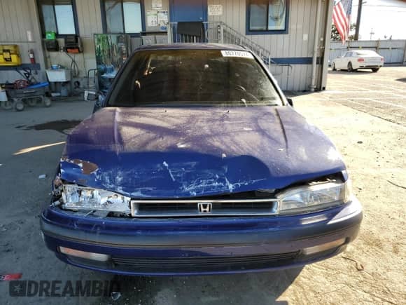 1990 Honda Accord LX z VIN JHMCB765XLC127200, wystawiony jako Copart lot #80770574 z przebiegiem 142 628 mil mil oraz Szkoda całkowita • Salvage title. Historia ofert i sprzedaży dostępna na DreamBid. Obrazek 5.