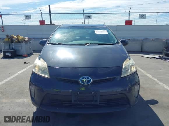2013 Toyota Prius One with VIN JTDKN3DUXD5555717, listed as a IAAI auction lot 43028925 with 132,858 mi miles and . Bid and sale history available at DreamBid. Image 13.