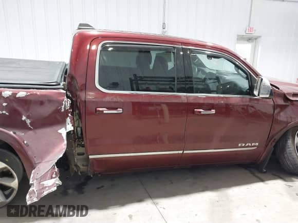 2022 Ram 1500 Limited z VIN 1C6SRFHT6NN191618, wystawiony jako IAAI lot #41583296 z przebiegiem 35 266 mil mil oraz . Historia ofert i sprzedaży dostępna na DreamBid. Obrazek 13.