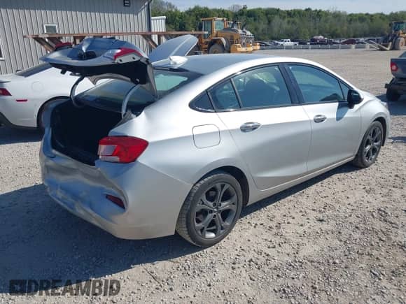 2016 Chevrolet Cruze Premier with VIN 1G1BG5SM8G7279788, listed as a IAAI auction lot 43344384 with 184,132 mi miles and . Bid and sale history available at DreamBid. Image 4.