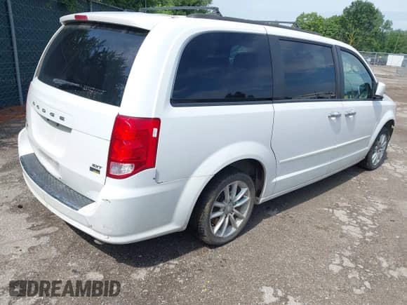 2016 Dodge Grand Caravan SXT z VIN 2C4RDGCG9GR339045, wystawiony jako IAAI lot #42717779 z przebiegiem 109 655 mil mil oraz . Historia ofert i sprzedaży dostępna na DreamBid. Obrazek 4.