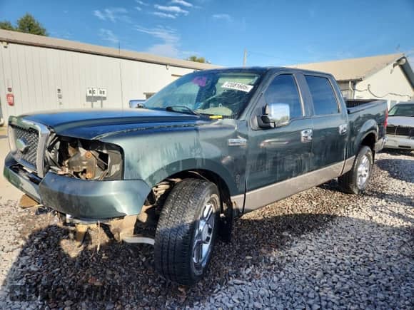 2006 Ford F-150 XLT with VIN 1FTPW14556FA46941, listed as a Copart auction lot 72081605 with Not provided miles and Salvage title. Bid and sale history available at DreamBid. Image 1.
