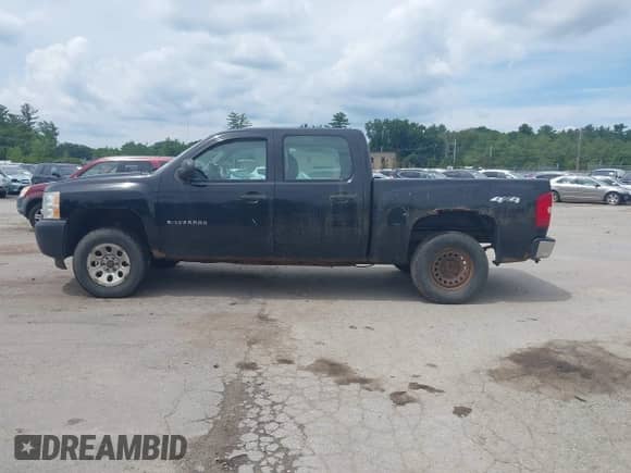 2013 Chevrolet Silverado 1500 Work Truck with VIN 3GCPKPEA9DG118326, listed as a IAAI auction lot 42633999 with 231,191 mi miles and . Bid and sale history available at DreamBid. Image 14.