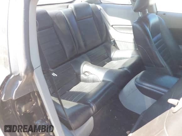 2007 Ford Mustang GT Deluxe с VIN 1ZVHT82H775304514, выставлен на аукционе IAAI как лот 43080644 с пробегом 221 004 миль миль и . История ставок и продаж доступна на DreamBid. Изображение 8.