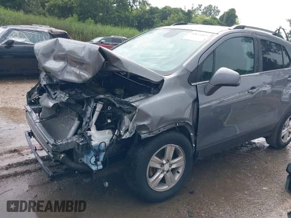 2020 Chevrolet Trax LT with VIN 3GNCJLSB3LL258845, listed as a IAAI auction lot 42633209 with 47,085 mi miles and . Bid and sale history available at DreamBid. Image 20.