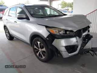 2016 Kia Sorento EX с VIN 5XYPH4A5XGG172260, выставлен на аукционе IAAI как лот 43033683 с пробегом 176 083 миль миль и . История ставок и продаж доступна на DreamBid. Изображение 1.