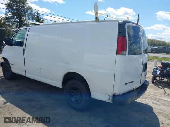 2000 Chevrolet Express с VIN 1GCGG25R7Y1274024, выставлен на аукционе IAAI как лот 42052774 с пробегом Не указан миль и . История ставок и продаж доступна на DreamBid. Изображение 3.