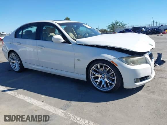 2009 BMW 3 Series 328i with VIN WBAPH53529A435361, listed as a IAAI auction lot 43336583 with 145,413 mi miles and . Bid and sale history available at DreamBid. Image 1.