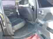 2016 Chevrolet Silverado 1500 LTZ z VIN 3GCUKSEC1GG376996, wystawiony jako IAAI lot #41997866 z przebiegiem 142 151 mil mil oraz . Historia ofert i sprzedaży dostępna na DreamBid. Obrazek 8.