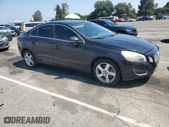 2013 Volvo S60 T5 с VIN YV1612FH7D2189850, выставлен на аукционе Copart как лот 60133215 с пробегом 117 396 миль миль и Списание • Salvage title. История ставок и продаж доступна на DreamBid. Изображение 4.