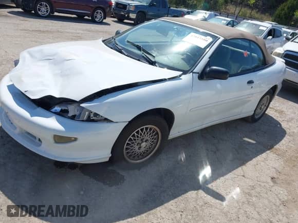 1999 Chevrolet Cavalier Z24 с VIN 4G1JF32TXXB900051, выставлен на аукционе IAAI как лот 42047580 с пробегом Не указан миль и . История ставок и продаж доступна на DreamBid. Изображение 2.