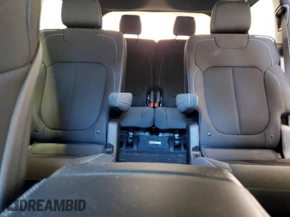 2024 Jeep Grand Cherokee Altitude z VIN 1C4RJKAG3R8575090, wystawiony jako Copart lot #69375655 z przebiegiem 6 713 mil mil oraz Szkoda całkowita • Salvage title. Historia ofert i sprzedaży dostępna na DreamBid. Obrazek 10.