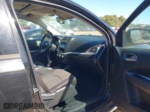 2017 Dodge Journey Crossroad with VIN 3C4PDCGG5HT626326, listed as a IAAI auction lot 43464981 with 130,460 mi miles and . Bid and sale history available at DreamBid. Image 5.