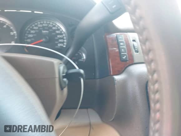 2009 Chevrolet Tahoe LTZ с VIN 1GNFC33J19R183206, выставлен на аукционе IAAI как лот 42445222 с пробегом 353 766 миль миль и . История ставок и продаж доступна на DreamBid. Изображение 11.