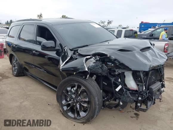 2025 Dodge Durango R/T Plus with VIN 1C4SDJCT6SC503445, listed as a IAAI auction lot 42428235 with 7,142 mi miles and . Bid and sale history available at DreamBid. Image 1.