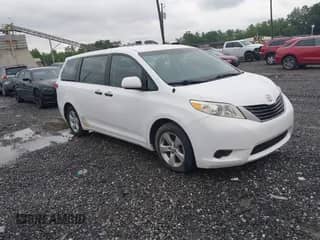 2014 Toyota Sienna L with VIN 5TDZK3DC1ES450560, listed as a IAAI auction lot 42907243 with Not provided miles and . Bid and sale history available at DreamBid. Image 1.