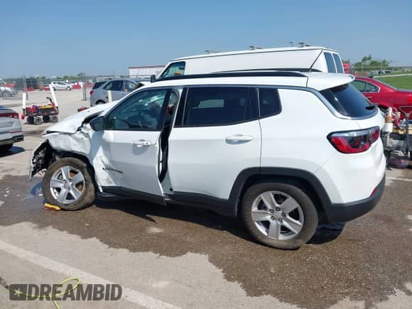 2022 Jeep Compass Altitude с VIN 3C4NJCBB8NT219365, выставлен на аукционе IAAI как лот 42096504 с пробегом 31 912 миль миль и . История ставок и продаж доступна на DreamBid. Изображение 13.