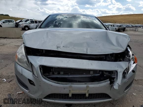 2013 Volvo S60 T5 с VIN YV1612FH4D2208886, выставлен на аукционе Copart как лот 68046425 с пробегом 159 100 миль миль и Списание • Salvage title. История ставок и продаж доступна на DreamBid. Изображение 5.
