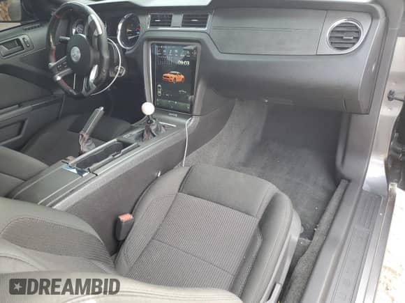 2014 Ford Mustang GT z VIN 1ZVBP8CF4E5286459, wystawiony jako Copart lot #71846495 z przebiegiem 30 372 mil mil oraz Szkoda całkowita • Salvage title. Historia ofert i sprzedaży dostępna na DreamBid. Obrazek 8.