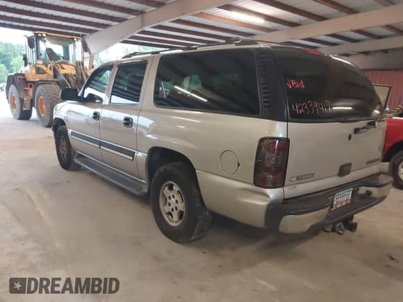 2005 Chevrolet Suburban LS с VIN 3GNEC16Z25G136603, выставлен на аукционе IAAI как лот 42339417 с пробегом 382 868 миль миль и . История ставок и продаж доступна на DreamBid. Изображение 3.