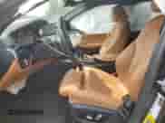 2019 BMW 5 Series 530e xDrive z VIN WBAJB1C58KB375649, wystawiony jako Copart lot #59561305 z przebiegiem Nie podano mil oraz Szkoda całkowita • Salvage title. Historia ofert i sprzedaży dostępna na DreamBid. Obrazek 7.