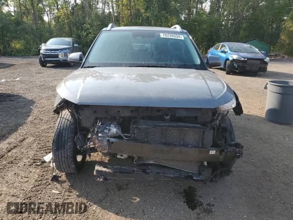 2023 Hyundai Venue Ultimate with VIN KMHRC8A39PU228356, listed as a Copart auction lot 70239334 with 32,905 mi miles and Salvage title. Bid and sale history available at DreamBid. Image 5.