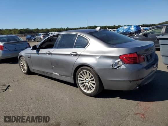 2013 BMW 5 Series 535i xDrive with VIN WBAFU7C59DDU73907, listed as a Copart auction lot 81824475 with 152,518 mi miles and Clean title. Bid and sale history available at DreamBid. Image 2.