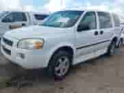 2006 Chevrolet Uplander LS Fleet z VIN 1GBDV13L26D136716, wystawiony jako IAAI lot #42631588 z przebiegiem 313 515 mil mil oraz . Historia ofert i sprzedaży dostępna na DreamBid. Obrazek 2.