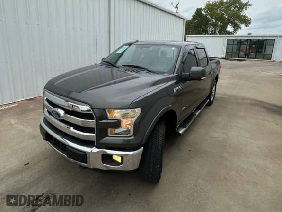 2016 Ford F-150 XLT z VIN 1FTEW1EP0GKE53257, wystawiony jako Copart lot #85405575 z przebiegiem 207 342 mil mil oraz Czysty tytuł • Clean title. Historia ofert i sprzedaży dostępna na DreamBid. Obrazek 2.