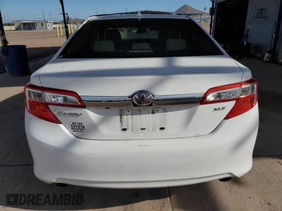 2014 Toyota Camry SE with VIN 4T1BK1FK6EU542331, listed as a Copart auction lot 80833995 with 37,922 mi miles and Salvage title. Bid and sale history available at DreamBid. Image 6.