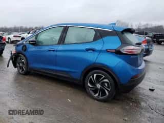 2022 Chevrolet Bolt EV 2LT z VIN 1G1FX6S09N4134598, wystawiony jako Copart lot #72681432 z przebiegiem 2 582 mil mil oraz . Historia ofert i sprzedaży dostępna na DreamBid. Obrazek 2.