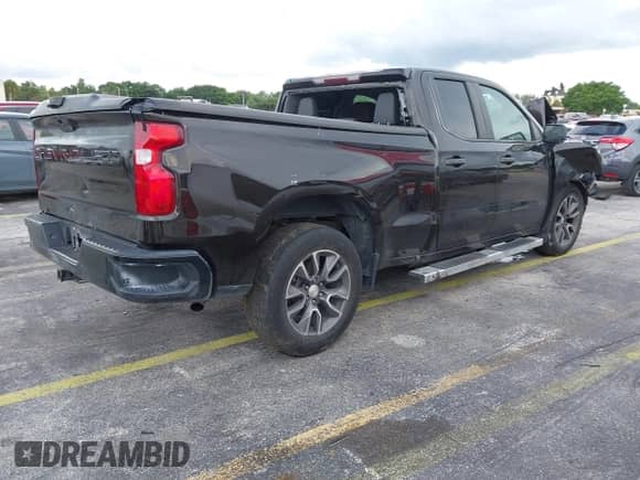 2020 Chevrolet Silverado 1500 Work Truck with VIN 1GCRWAEH8LZ234428, listed as a IAAI auction lot 40325501 with 84,978 mi miles and . Bid and sale history available at DreamBid. Image 4.