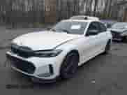 2023 BMW 3 Series M340i xDrive z VIN 3MW49FF01P8D15467, wystawiony jako IAAI lot #39164232 z przebiegiem 35 726 mil mil oraz . Historia ofert i sprzedaży dostępna na DreamBid. Obrazek 2.