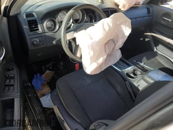 2008 Dodge Charger SE с VIN 2B3KA43GX8H254586, выставлен на аукционе Copart как лот 57875334 с пробегом 238 146 миль миль и Списание • Salvage title. История ставок и продаж доступна на DreamBid. Изображение 8.