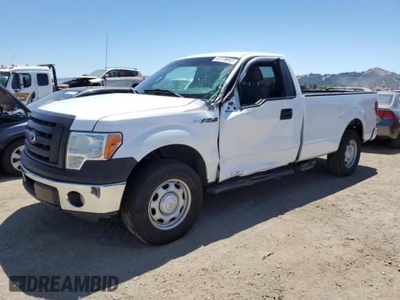 2011 Ford F-150 XL with VIN 1FTMF1CM1BKD53570, listed as a Copart auction lot 67279955 with 228,193 mi miles and Salvage title. Bid and sale history available at DreamBid. Image 1.