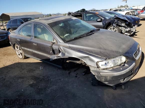 2004 Volvo S60 R с VIN YV1RH52Y142347342, выставлен на аукционе Copart как лот 88586875 с пробегом 134 682 миль миль и Списание • Salvage title. История ставок и продаж доступна на DreamBid. Изображение 4.
