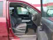2015 Chevrolet Silverado 2500HD LT z VIN 1GC1KVE83FF102831, wystawiony jako IAAI lot #42411608 z przebiegiem 140 538 mil mil oraz . Historia ofert i sprzedaży dostępna na DreamBid. Obrazek 5.