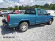 1998 Chevrolet Silverado 1500 z VIN 1GCEC19M4WE137849, wystawiony jako Copart lot #69054615 z przebiegiem 211 700 mil mil oraz Czysty tytuł • Clean title. Historia ofert i sprzedaży dostępna na DreamBid. Obrazek 3.