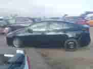 2017 Toyota Prius Two z VIN JTDKBRFU7H3029572, wystawiony jako IAAI lot #43214618 z przebiegiem 110 922 mil mil oraz . Historia ofert i sprzedaży dostępna na DreamBid. Obrazek 14.