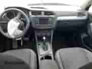 2019 Volkswagen Tiguan S с VIN 3VV1B7AXXKM054636, выставлен на аукционе Copart как лот 80556085 с пробегом 58 229 миль миль и Списание • Salvage title. История ставок и продаж доступна на DreamBid. Изображение 8.