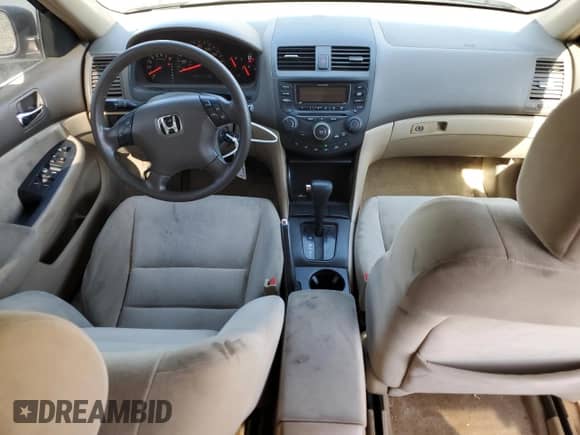 2003 Honda Accord LX с VIN 1HGCM66363A015527, выставлен на аукционе Copart как лот 60977685 с пробегом 219 554 миль миль и Списание • Salvage title. История ставок и продаж доступна на DreamBid. Изображение 8.