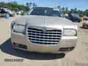 2009 Chrysler 300 Touring с VIN 2C3LA53V19H555566, выставлен на аукционе Copart как лот 52436685 с пробегом 111 934 миль миль и Списание • Salvage title. История ставок и продаж доступна на DreamBid. Изображение 5.