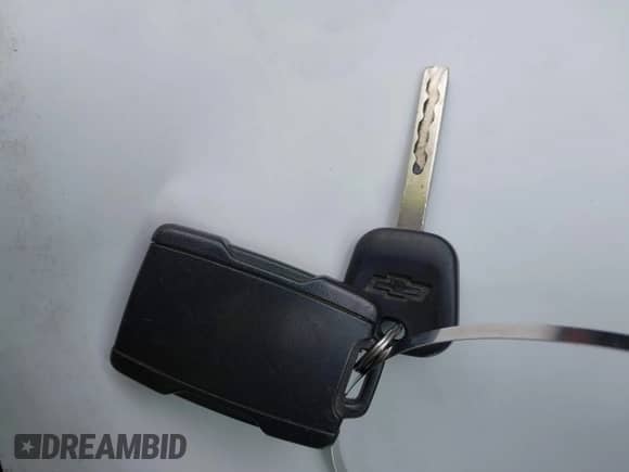 2017 Chevrolet Silverado 1500 LT with VIN 1GCRCRECXHZ305180, listed as a IAAI auction lot 42438695 with 117,363 mi miles and . Bid and sale history available at DreamBid. Image 11.